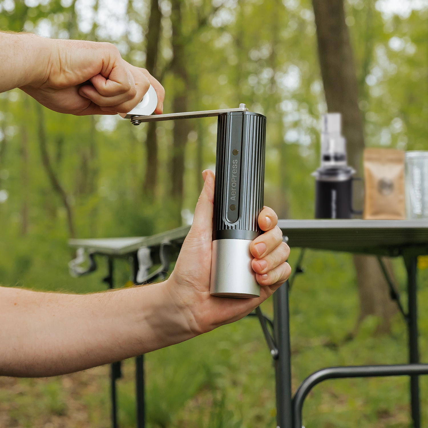 Aeropress - Manual grinder grey