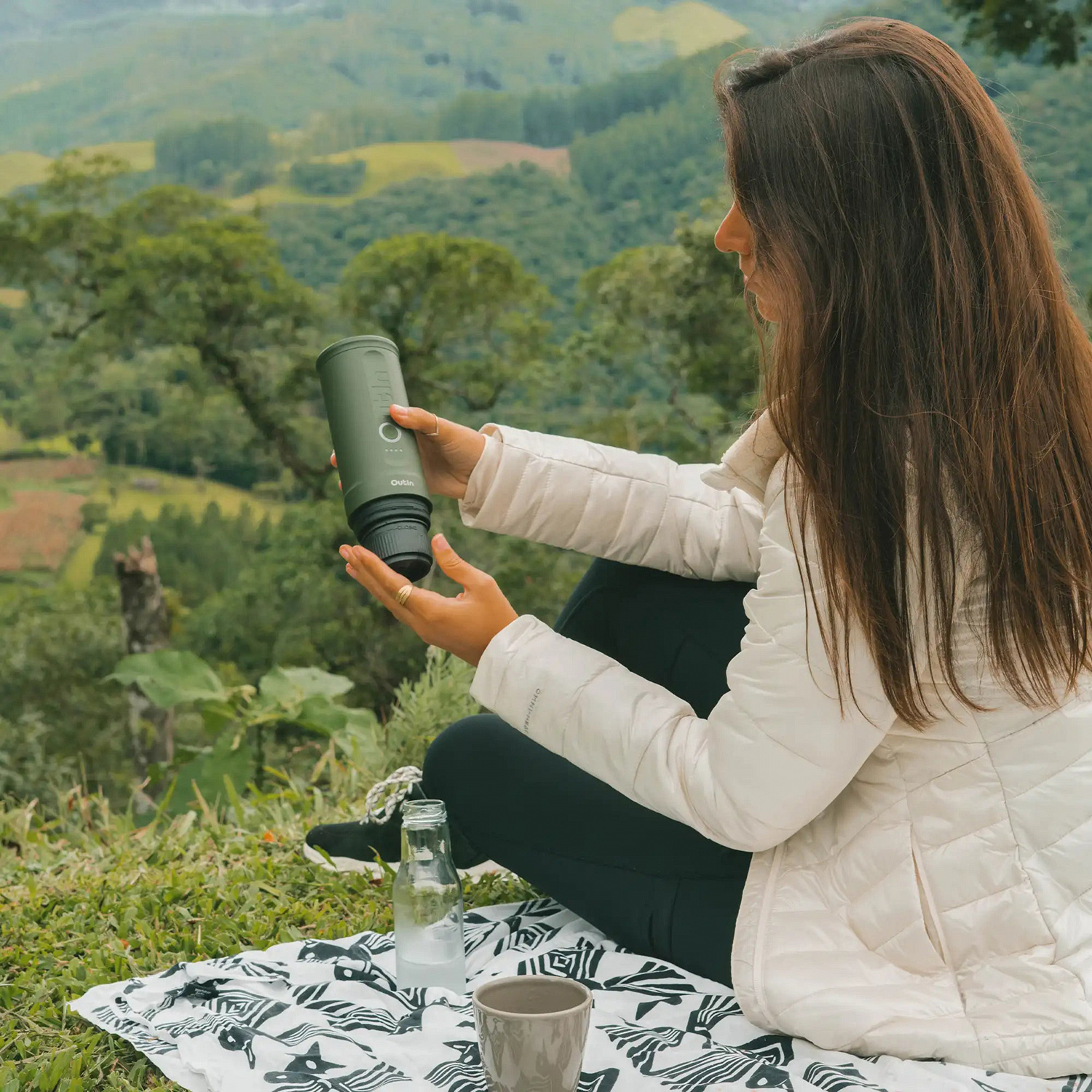 Outin - Nano Espresso Maker - Przenośny ekspres Forest Green