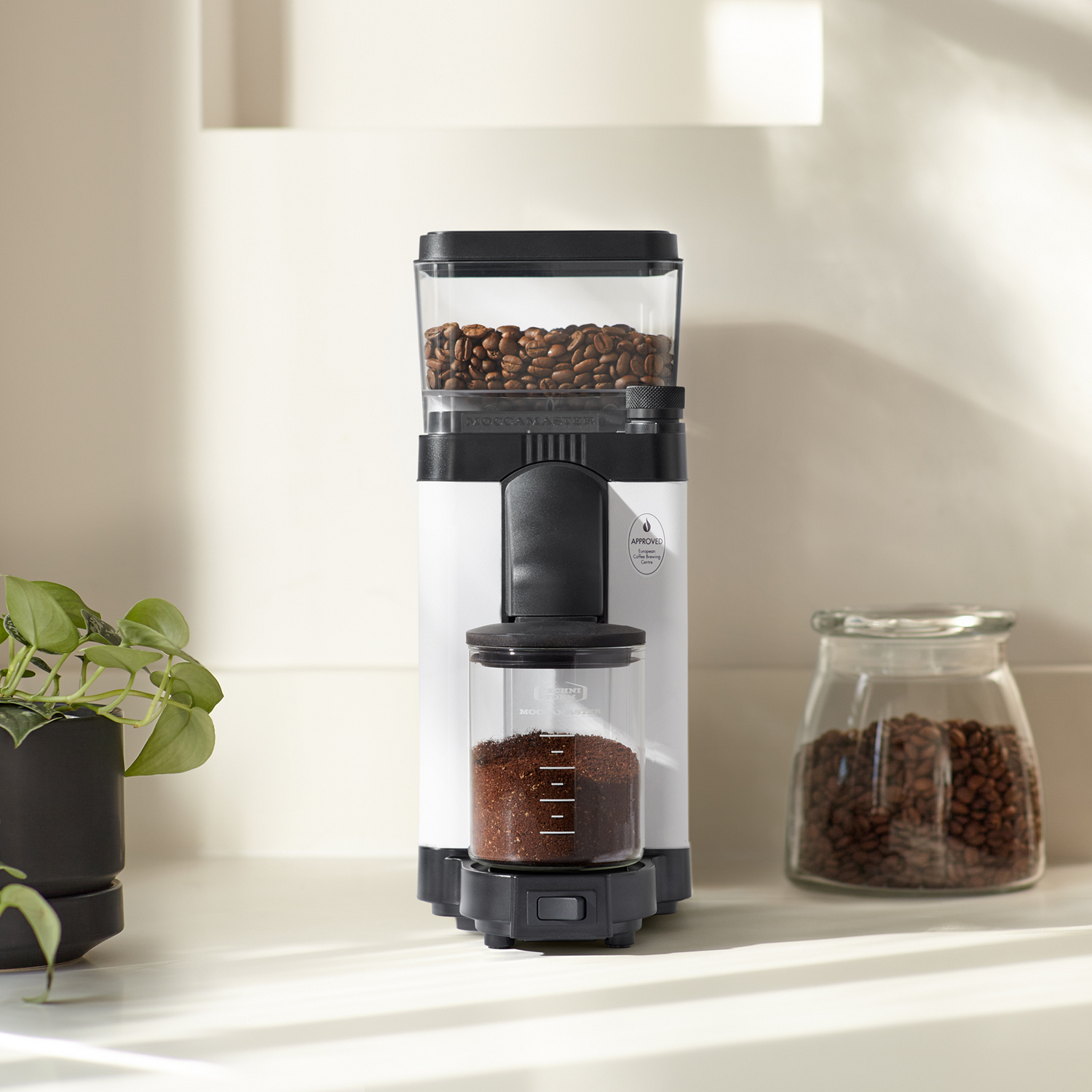 Moccamaster - KM5 Burr Grinder Matt White - Młynek automatyczny