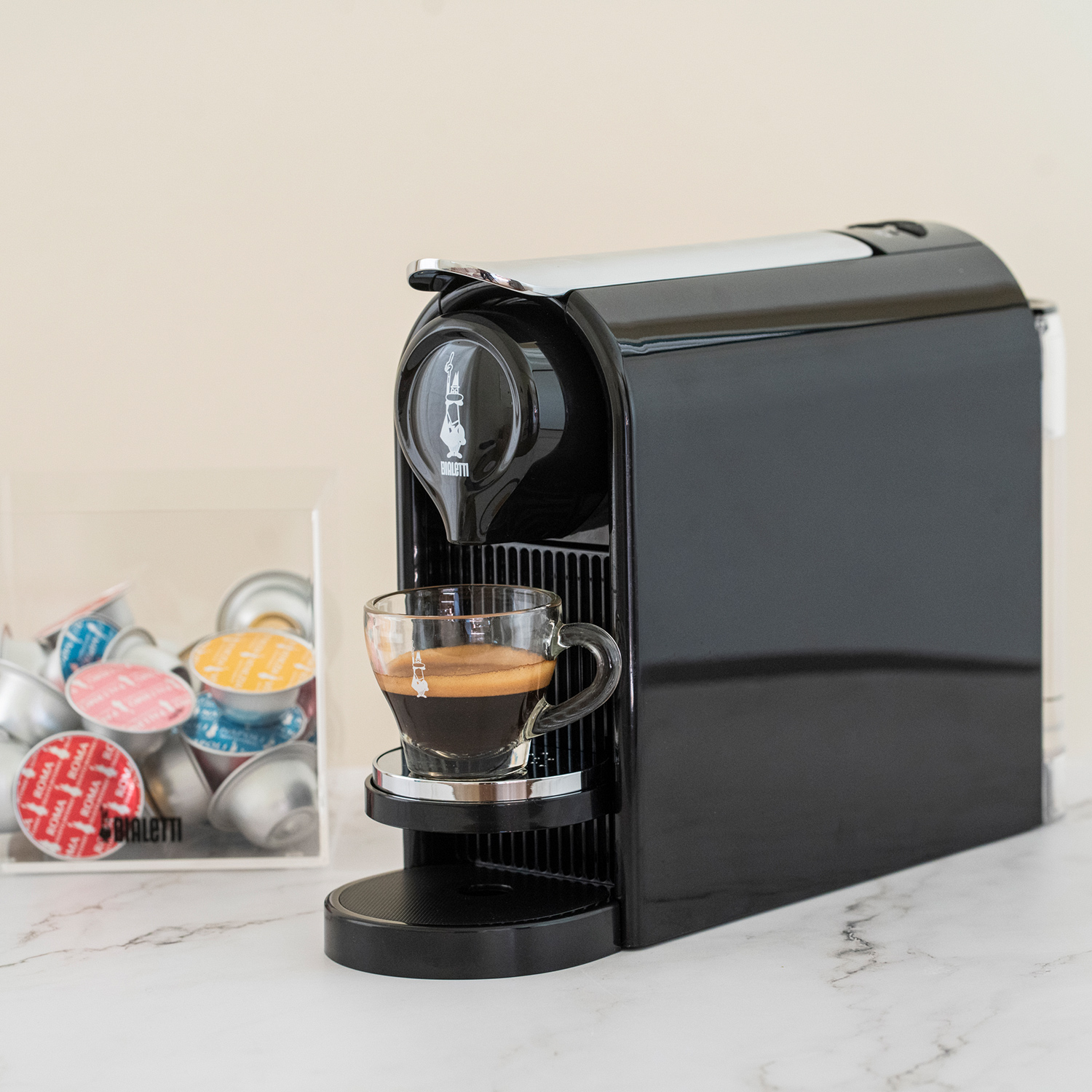 Bialetti - Capsule Coffee Maker Gioia Plus - Black + 48 capsule NAPOLI