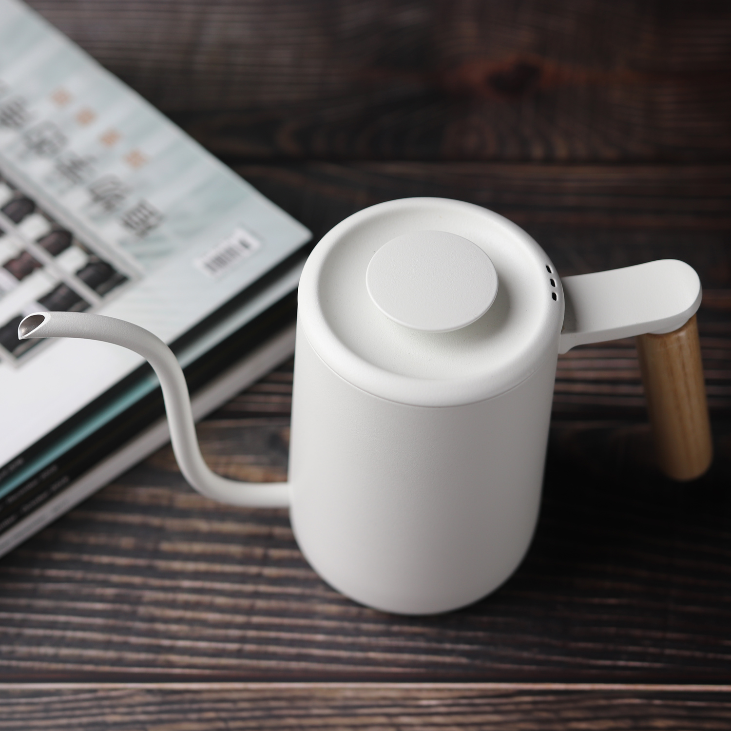 Timemore - Czajnik z wylewką Youth Kettle 700 ml biały