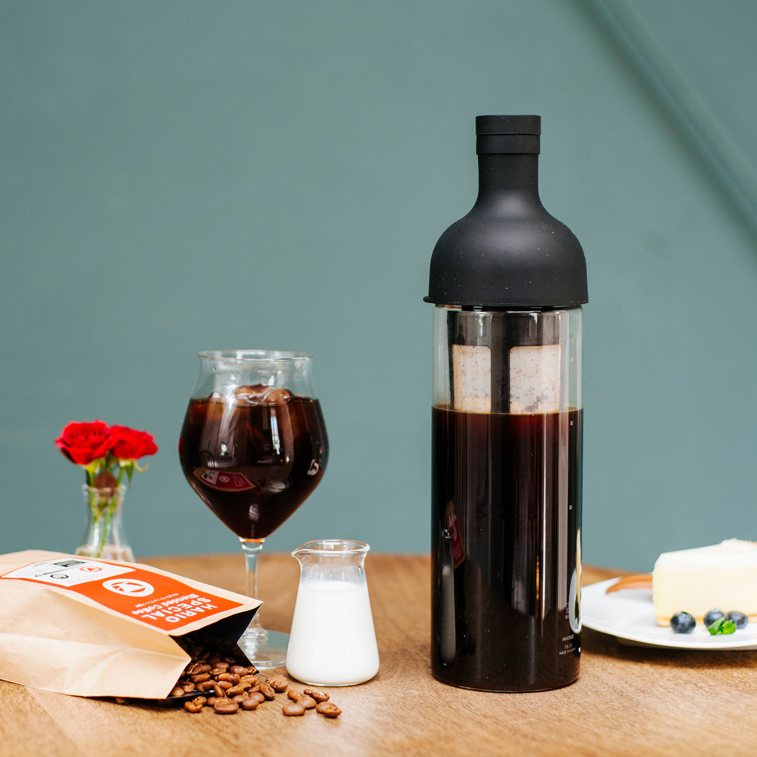 Hario Filter-In Coffee Bottle - Butelka do Cold Brew - Czarna