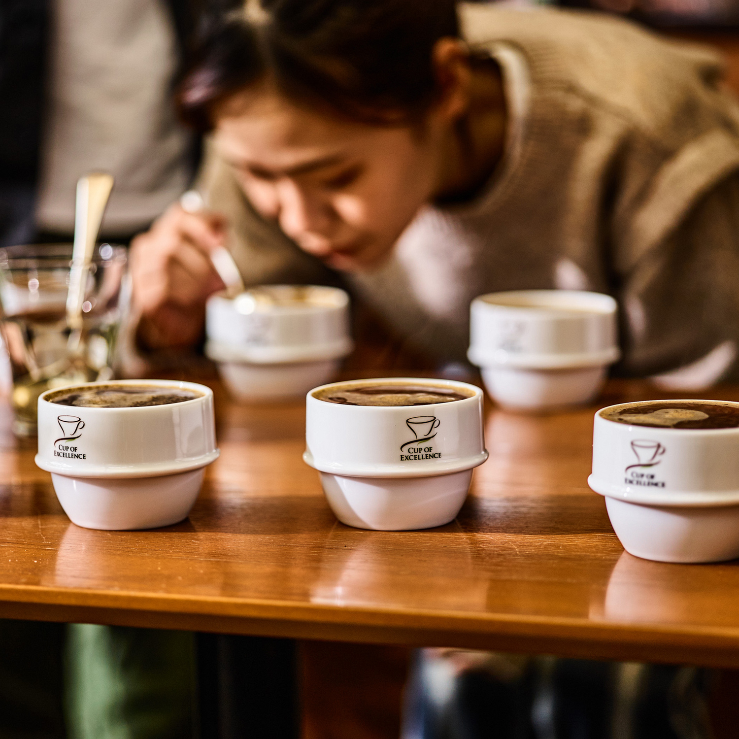 ORIGAMI - Miseczka cuppingowa z logo 225ml - Biała