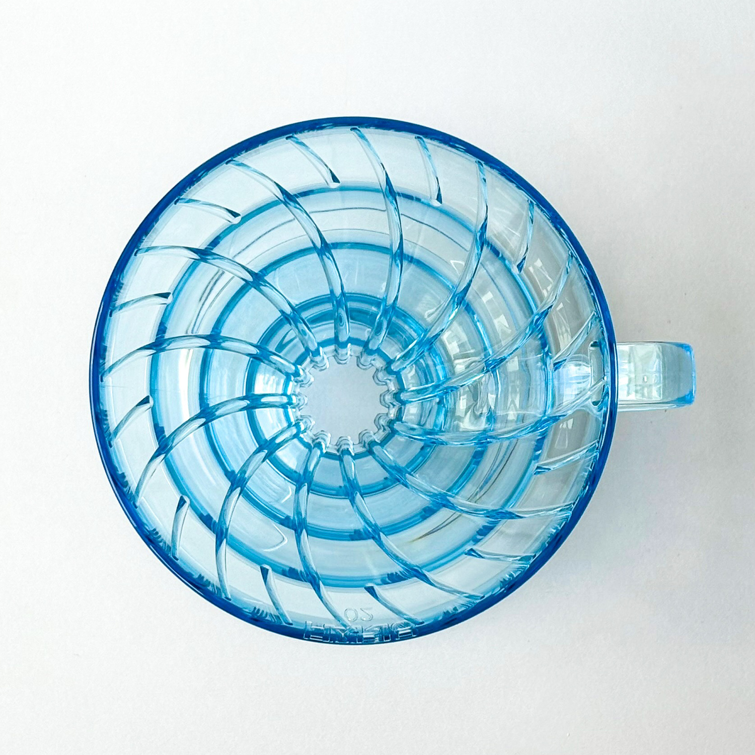 Hario - plastikowy Drip V60-02 Project Waterfall Transparent Blue