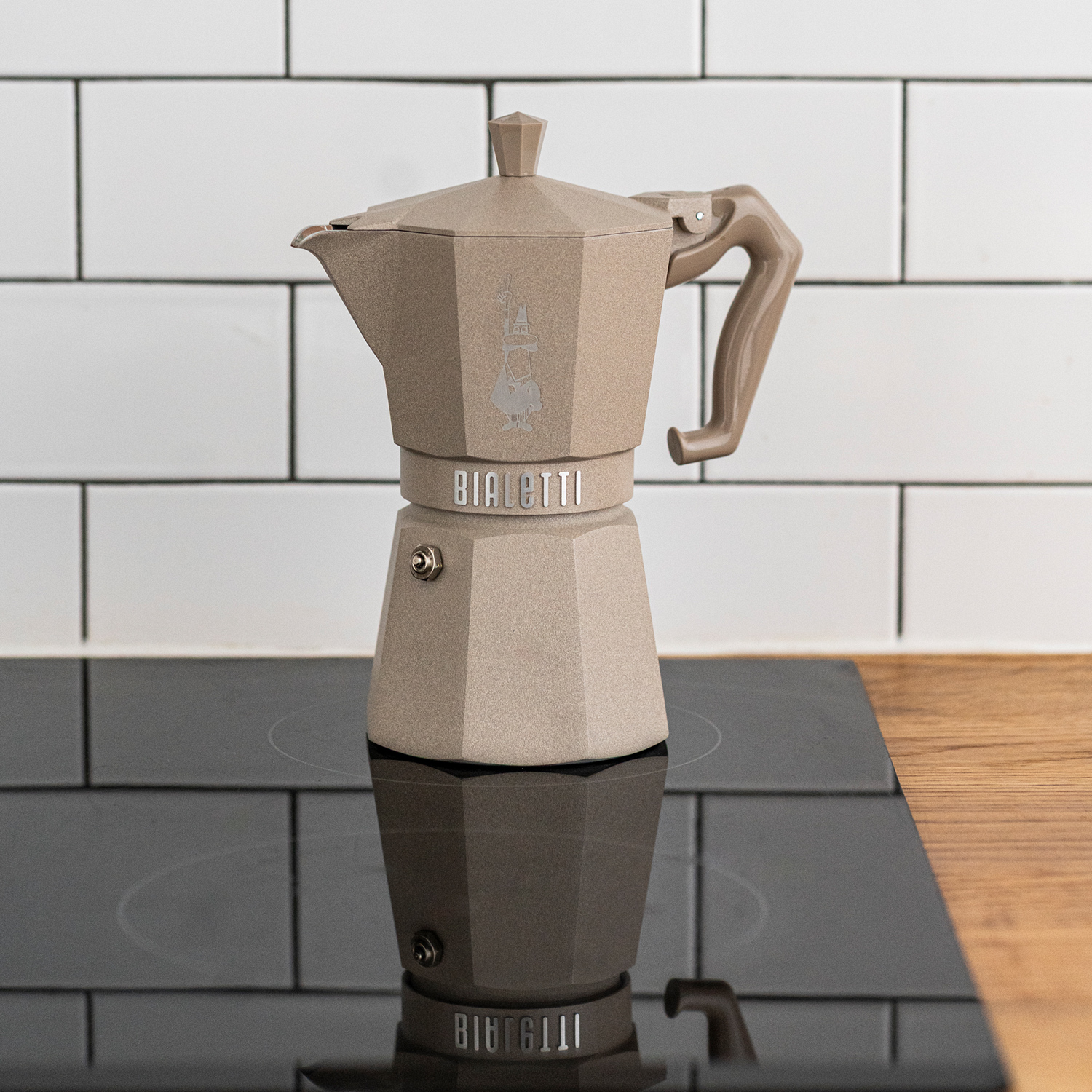 Bialetti - Exclusive - kawiarka Moka Octagonal Induction piaskowa 6tz