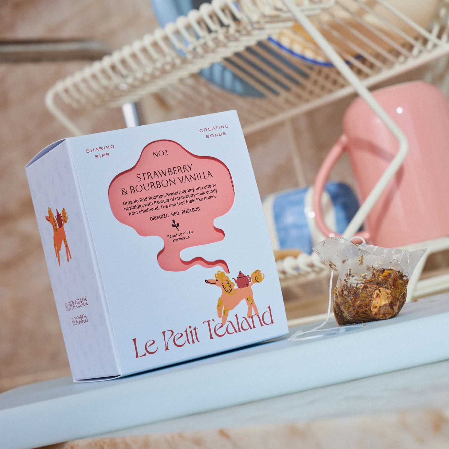 Le Petit Tealand - herbatka rooibos o smaku waniliowo-truskawkowym z płatkami bławatka EKO 36 g