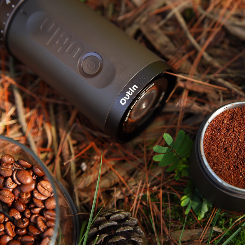 Outin - Fino grinder - Młynek automatyczny - Biały