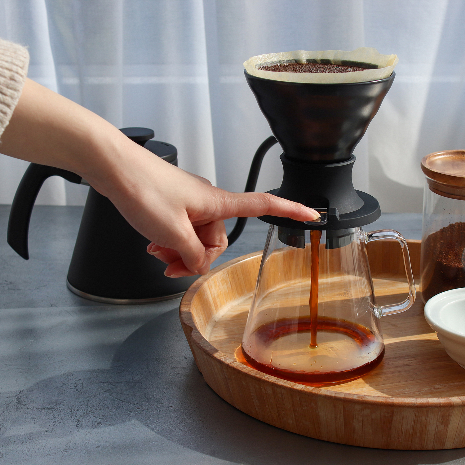 Hario - Immersion Switch Smokey Black Ceramic Coffee Dripper + Filters