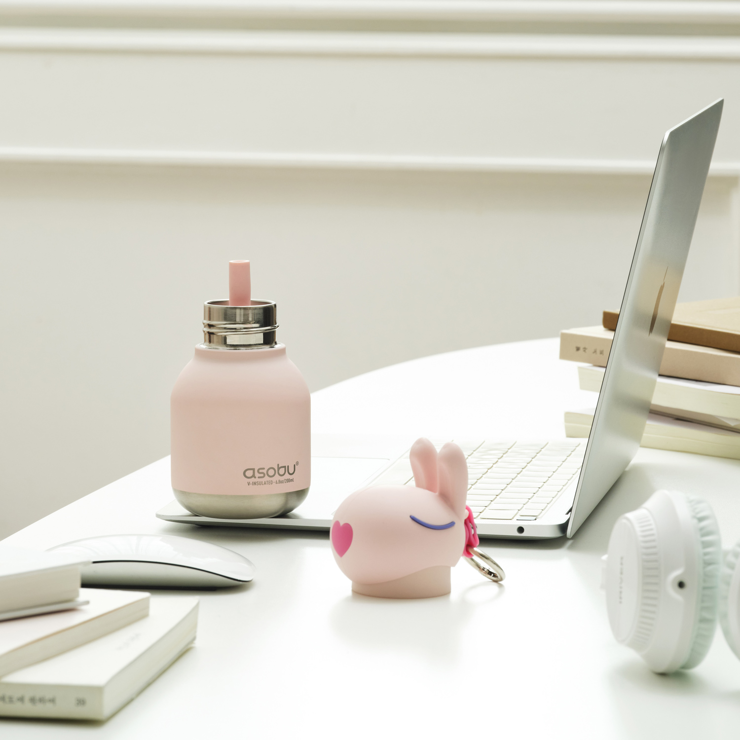 Asobu - Mini Bestie Królik - Butelka termiczna ze słomką 200 ml