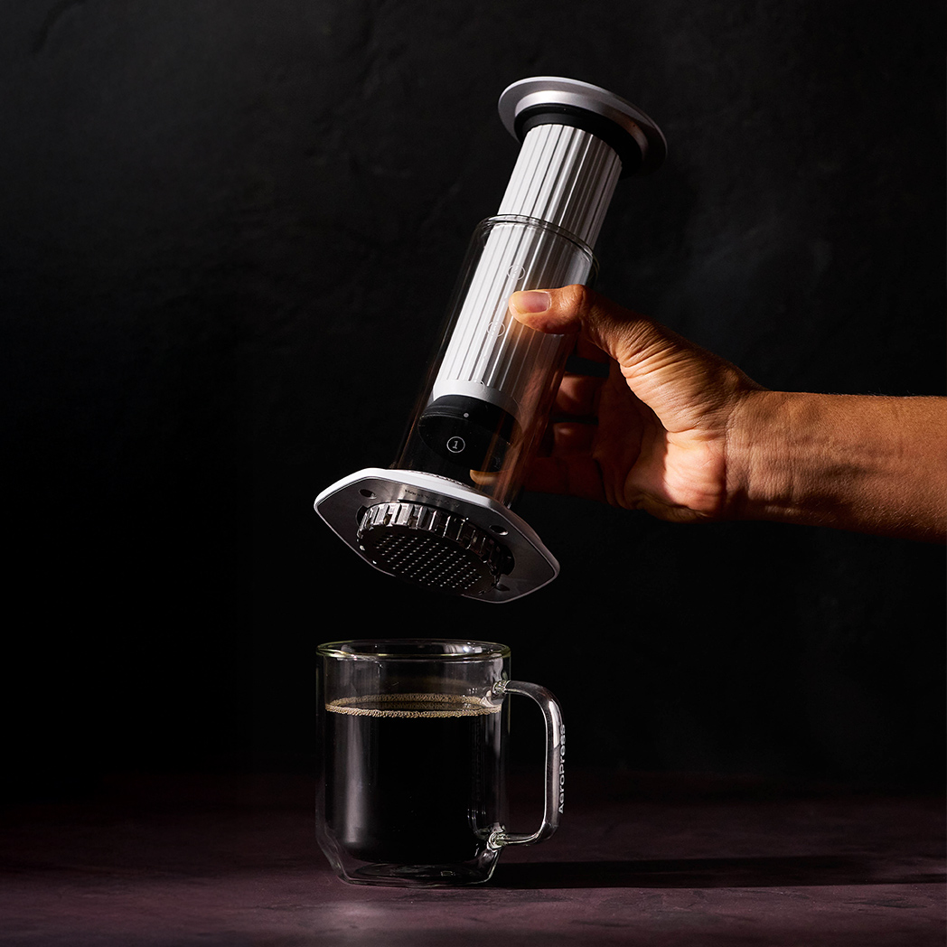 AeroPress Premium - Glass Coffe Maker White