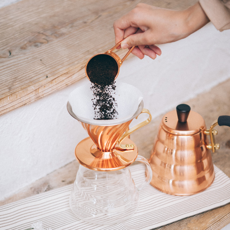 Hario metalowy Drip V60-02 miedziany-złoty