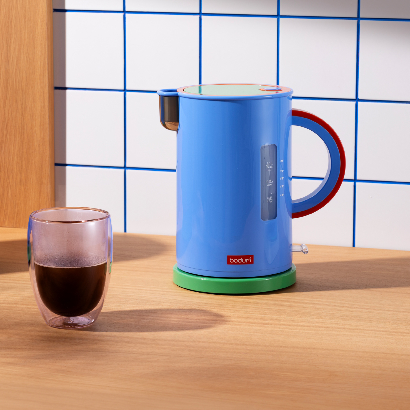 Bodum - Czajnik elektryczny Ettore Niebieski 1l