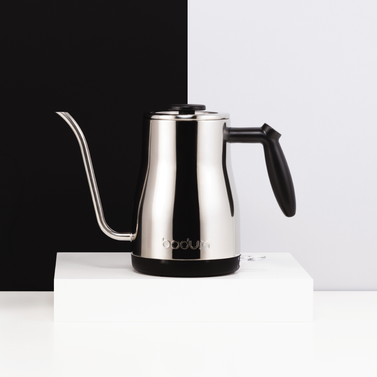 Bodum - Czajnik z wylewką Bistro Chrome 1l