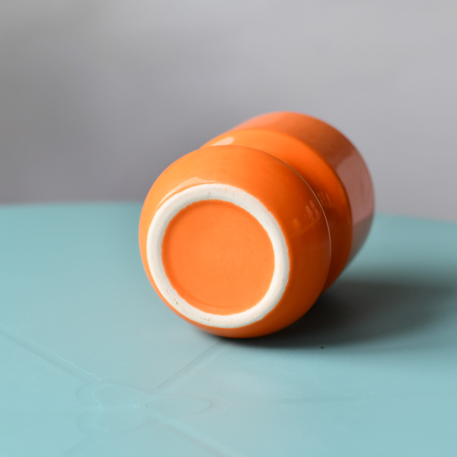 NOT.BAD - kubek ceramiczny BAD IDEA wklęsły pomarańczowy 350 ml