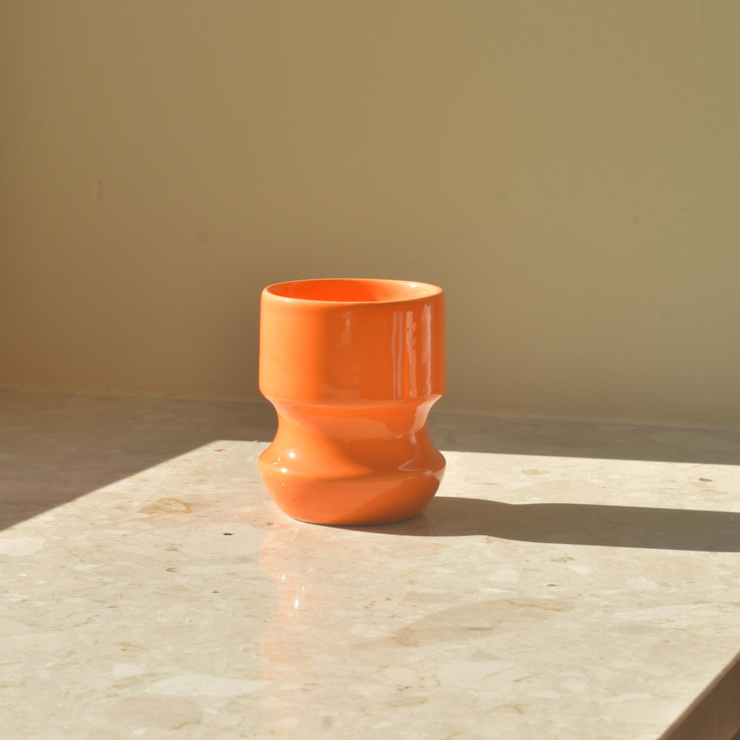 NOT.BAD - kubek ceramiczny BAD IDEA wklęsły pomarańczowy 350 ml