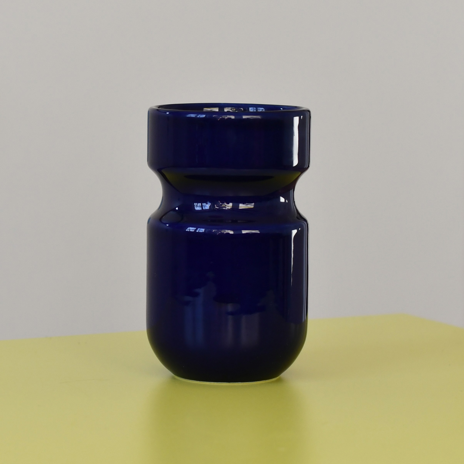 NOT.BAD x Coffeedesk - kubek ceramiczny BAD DOSE granatowy 450 ml
