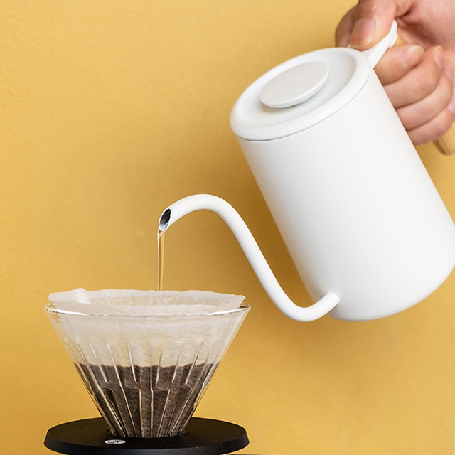 Timemore - Czajnik z wylewką Youth Kettle 700 ml biały